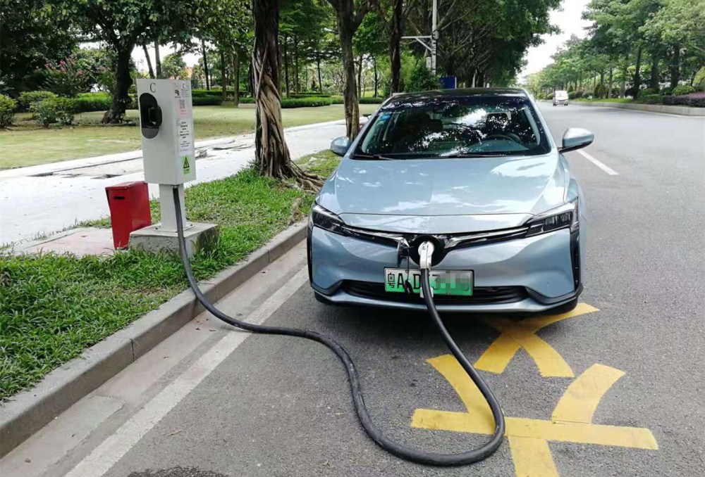 2021广州新尊龙凯时人生就是博能源汽车补贴政策,广州买新能源汽车补贴多少钱